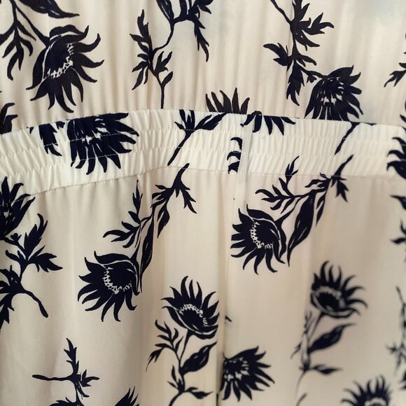 NWT Tory Burch 100% silk Navy & White Floral Jumpsuit Size 6 - Picture 7 of 14